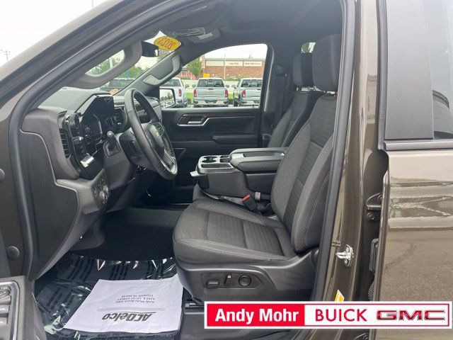 Used 2023 Chevrolet Silverado 1500 LT AWD/4WD image 22