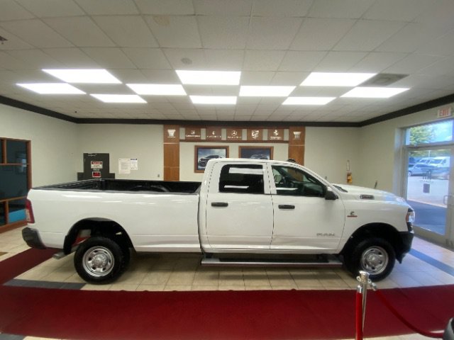 Used 2022 RAM 2500 Tradesman AWD/4WD image 3