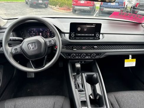 Used 2025 Honda Accord SE image 23