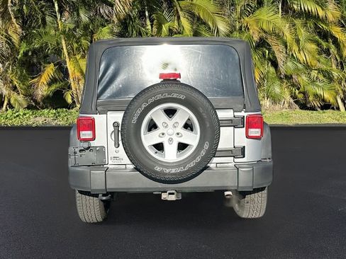 Used 2013 Jeep Wrangler Sport image 6