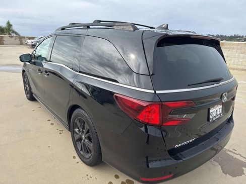 Used 2023 Honda Odyssey Sport image 4