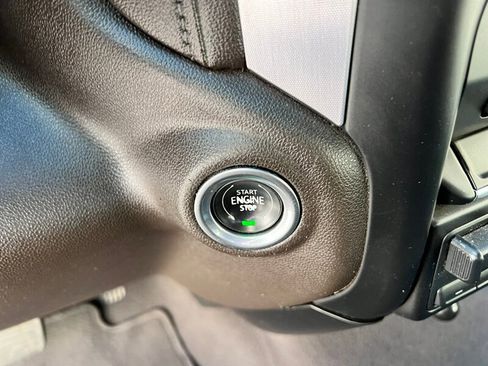 Used 2020 GMC Sierra 2500 SLT w/ Driver Alert Package I image 36