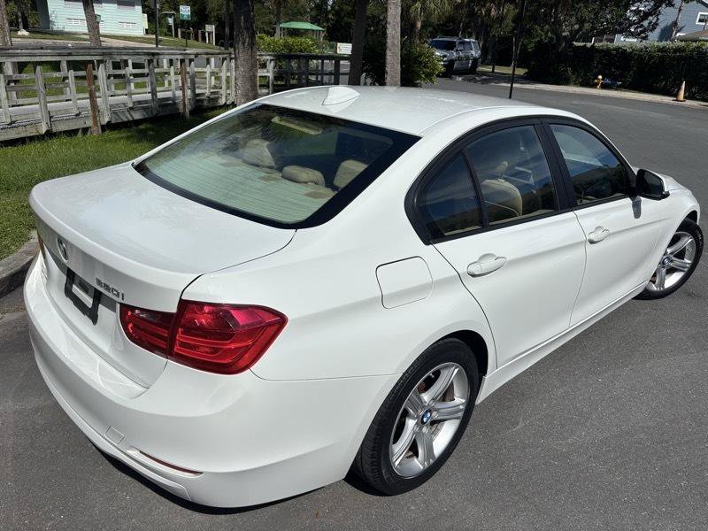 Used 2015 BMW 320i Sedan RWD image 14