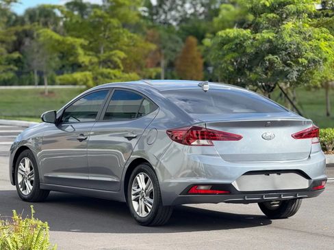 Used 2019 Hyundai Elantra SEL FWD image 3