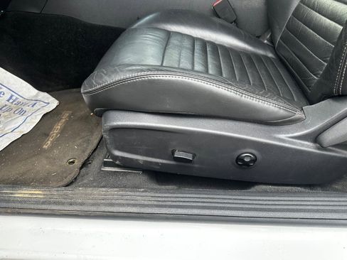 Used 2013 Dodge Challenger SXT image 15