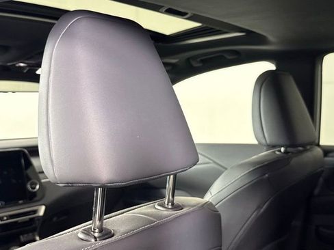 Used 2024 Lexus RX 350 Premium w/ Accessory Package (Z1) image 23