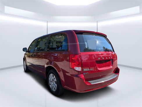 Used 2016 Dodge Grand Caravan American Value Package image 5