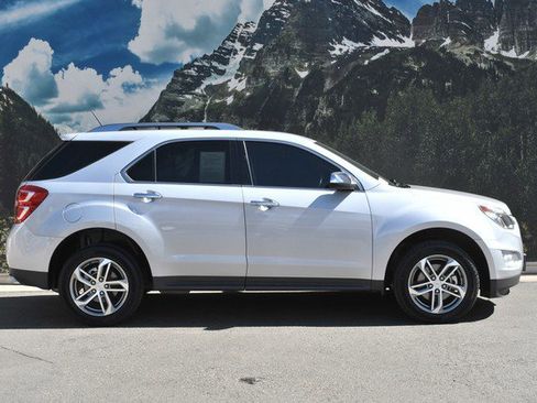 Used 2017 Chevrolet Equinox Premier w/ Enhanced Convenience Package image 2