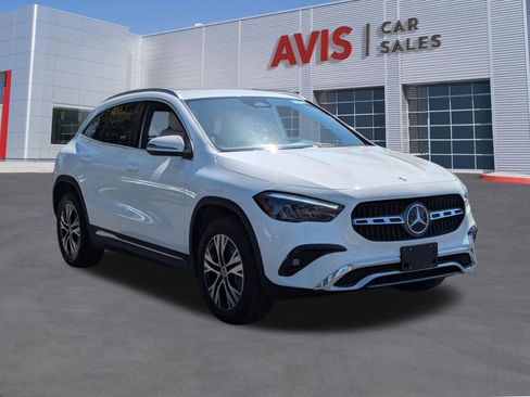 Used 2025 Mercedes-Benz GLA 250 4MATIC image 3