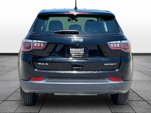 Used 2019 Jeep Compass Sport AWD/4WD image 4