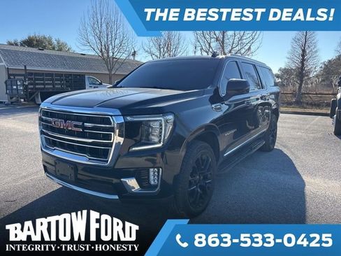 Used 2022 GMC Yukon XL SLT w/ SLT Premium Package image 1