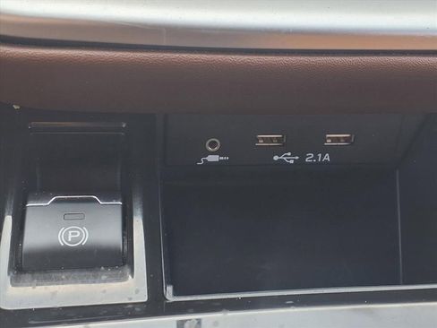 Used 2020 Subaru Outback Touring XT image 6