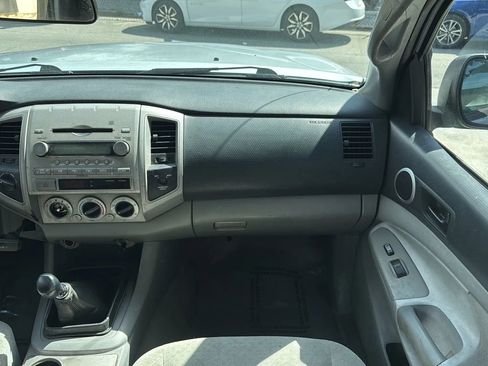Used 2006 Toyota Tacoma 4x4 Access Cab V6 image 24