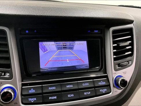 Used 2018 Hyundai Tucson SE image 14