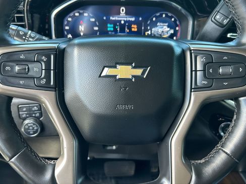 Used 2024 Chevrolet Silverado 3500 High Country w/ High Country Premium Package image 10
