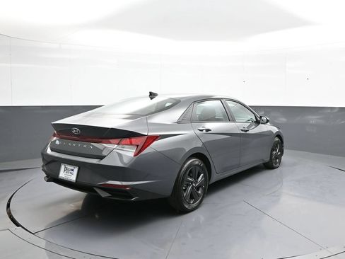 Certified 2023 Hyundai Elantra SEL FWD image 6