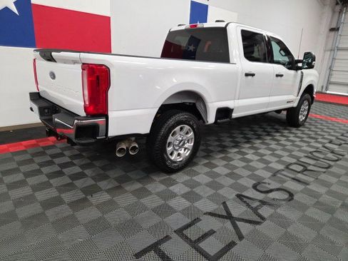 Used 2024 Ford F250 XLT w/ FX4 Off-Road Package AWD/4WD image 19
