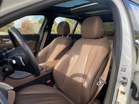 Used 2022 Mercedes-Benz E 450 E 450 w/ Driver Assistance Package image 92