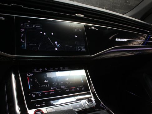 Used 2023 Audi SQ8 Prestige AWD/4WD image 73