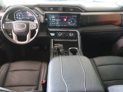 Used 2023 GMC Sierra 1500 Denali w/ Denali Reserve Package AWD/4WD image 10