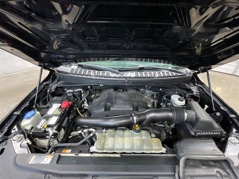 Used 2019 Ford Expedition Max XLT AWD/4WD image 30