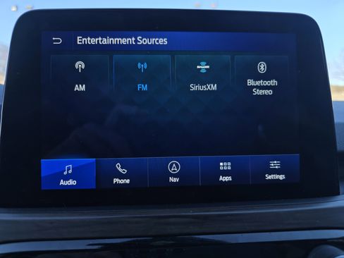 Used 2020 Ford Escape Titanium image 20