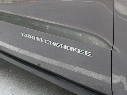 Used 2014 Jeep Grand Cherokee Limited w/ Trailer Tow Group IV AWD/4WD image 42