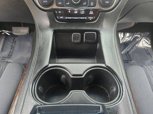Used 2018 Chevrolet Tahoe LS image 38