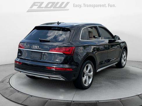 Used 2021 Audi Q5 Prestige w/ Prestige Package AWD/4WD image 9