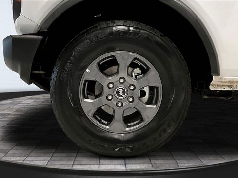 Used 2025 Ford Bronco Big Bend image 32