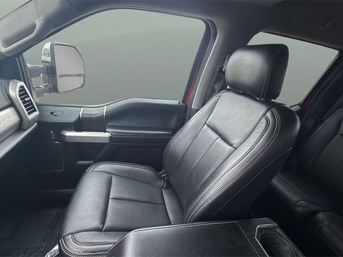 Used 2020 Ford F250 Lariat w/ Lariat Ultimate Package image 26