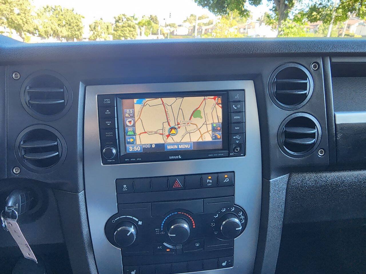 Used 2010 Jeep Commander Sport w/ Sun/Sound Group RWD image 35