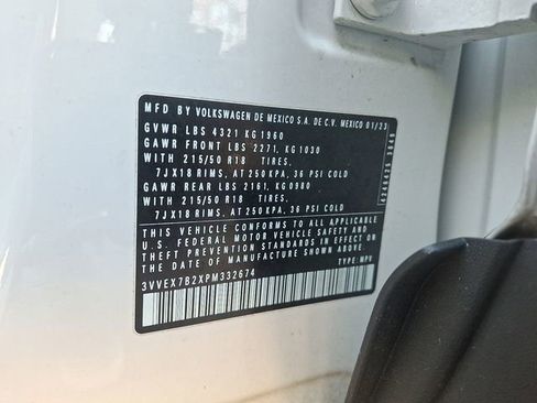 Used 2023 Volkswagen Taos SE w/ Panoramic Sunroof Package image 30