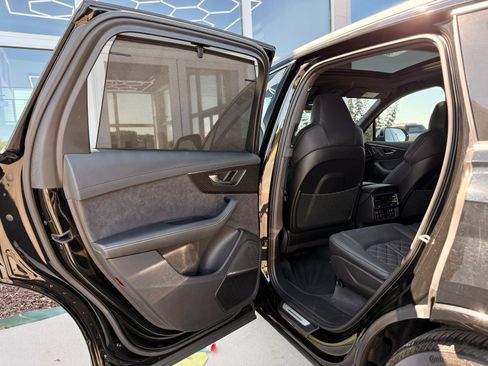 Used 2023 Audi SQ7 Prestige w/ Prestige Package image 20