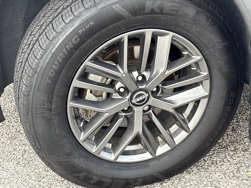 Used 2023 Nissan Rogue S FWD image 30
