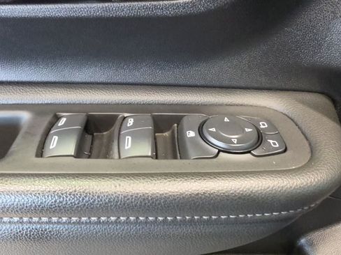 Used 2024 GMC Terrain SLE w/ LPO, Floor Liner Package FWD image 15