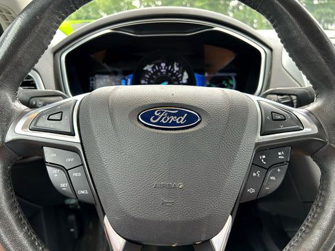 Used 2015 Ford Fusion Energi Titanium w/ Driver Assist Package image 18