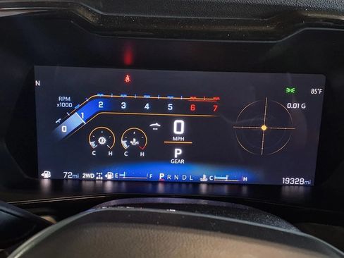 Used 2024 Chevrolet Colorado ZR2 w/ Technology Package AWD/4WD image 23