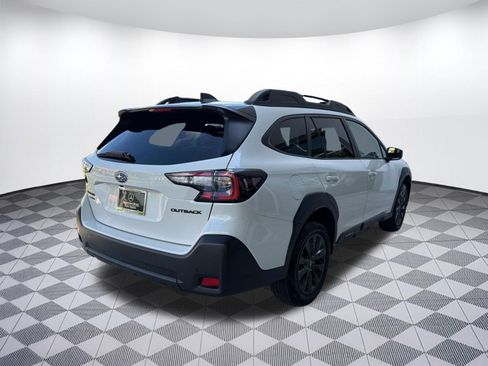 Used 2025 Subaru Outback Onyx Edition AWD/4WD image 9