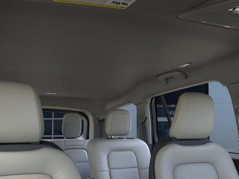 New 2026 Lincoln Aviator AWD w/ Jet Appearance Package image 22