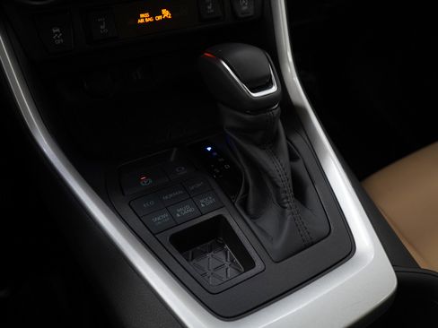 Used 2025 Toyota RAV4 XLE Premium w/ Weather Package image 26