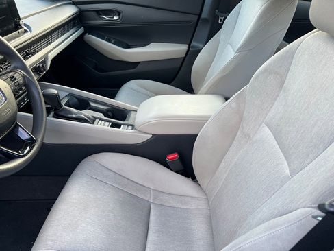 Used 2023 Honda Accord LX image 9