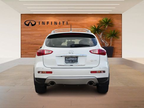 Used 2017 INFINITI QX50 2WD w/ Deluxe Touring Package image 6