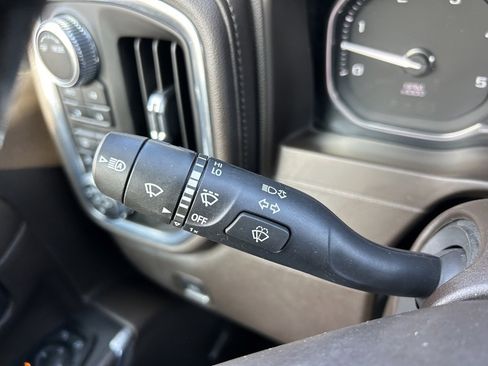 Used 2022 GMC Sierra 3500 Denali image 56