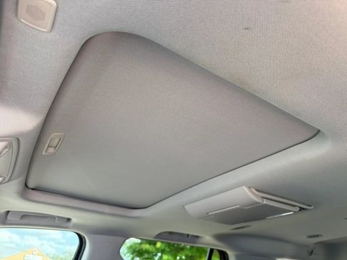 Used 2020 GMC Yukon Denali w/ Denali Ultimate Package RWD image 21