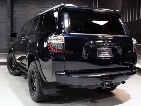 Used 2019 Toyota 4Runner SR5 Premium AWD/4WD image 11