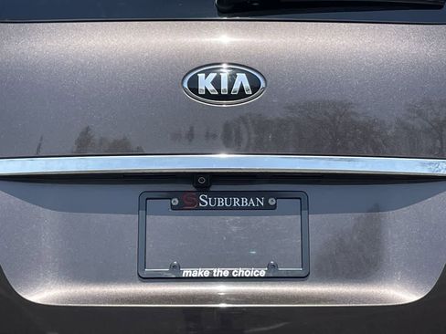 Used 2016 Kia Sedona SX FWD image 41