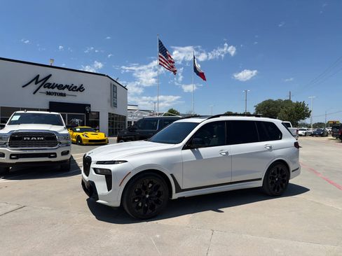 Used 2025 BMW X7 M60i AWD/4WD image 1