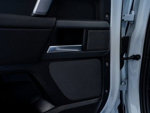 Used 2023 Land Rover Defender 110 X-Dynamic SE image 50