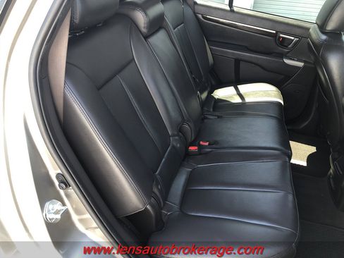 Used 2012 Hyundai Santa Fe Limited w/ Navigation Pkg 4 FWD image 19